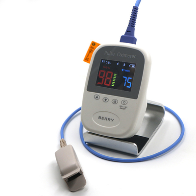 White Handheld Pulse Oximeter With Low / High SpO2 And Pulse Rate Alarm